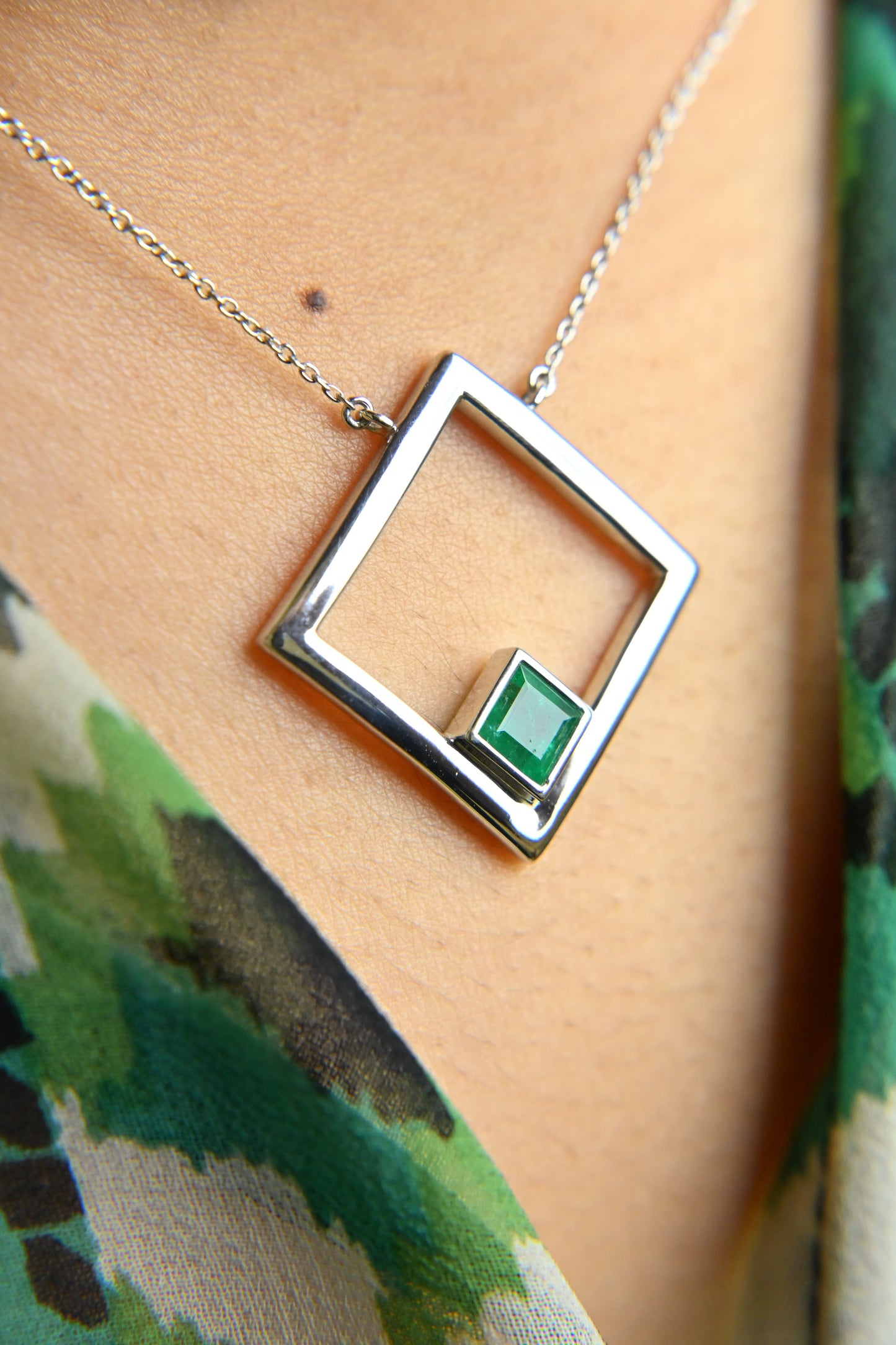 Emerald Frame Necklace