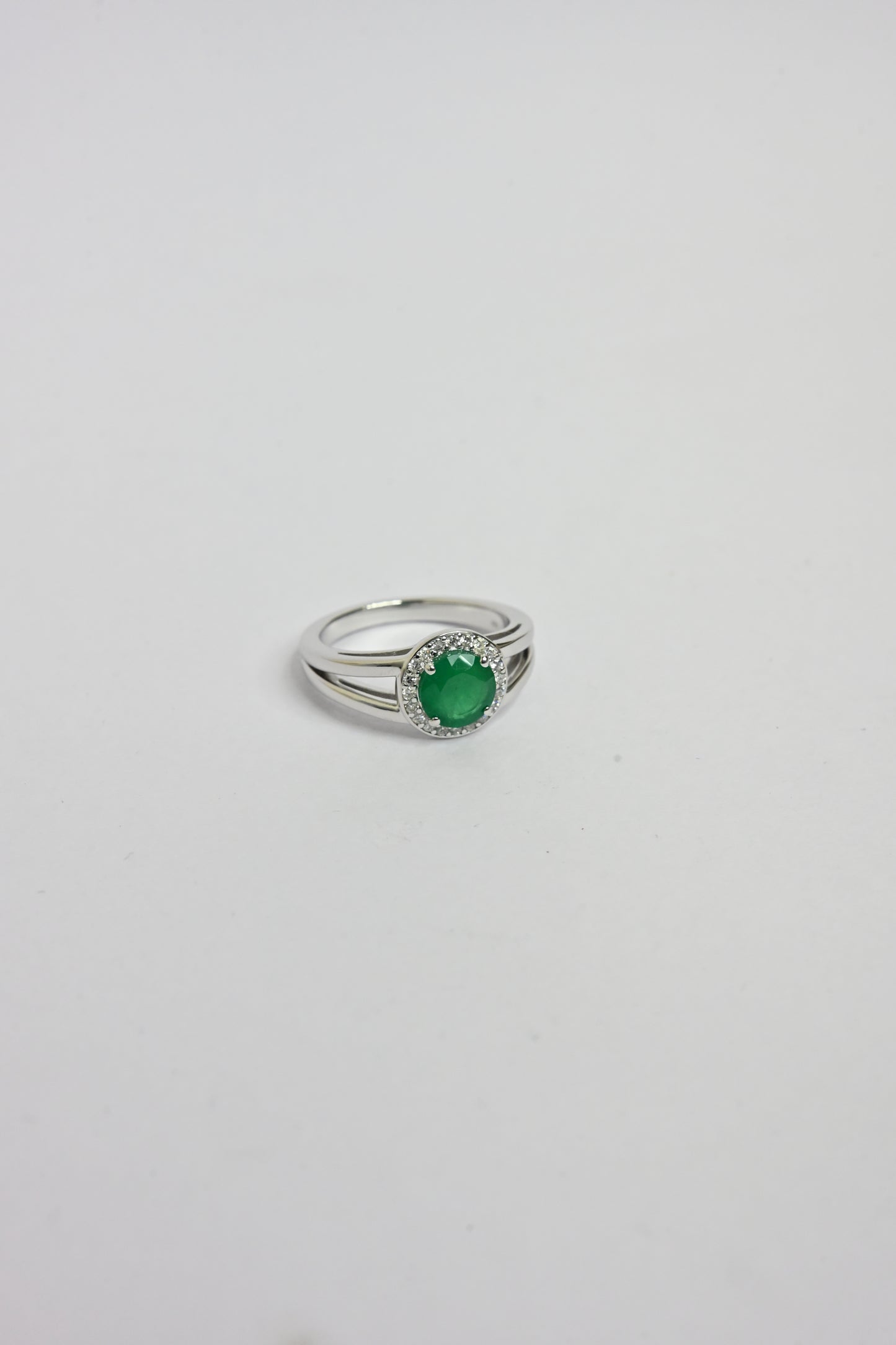Emerald Crest Ring