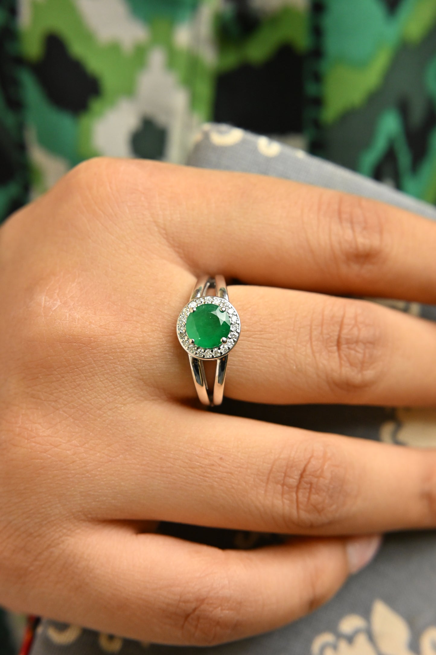Emerald Crest Ring