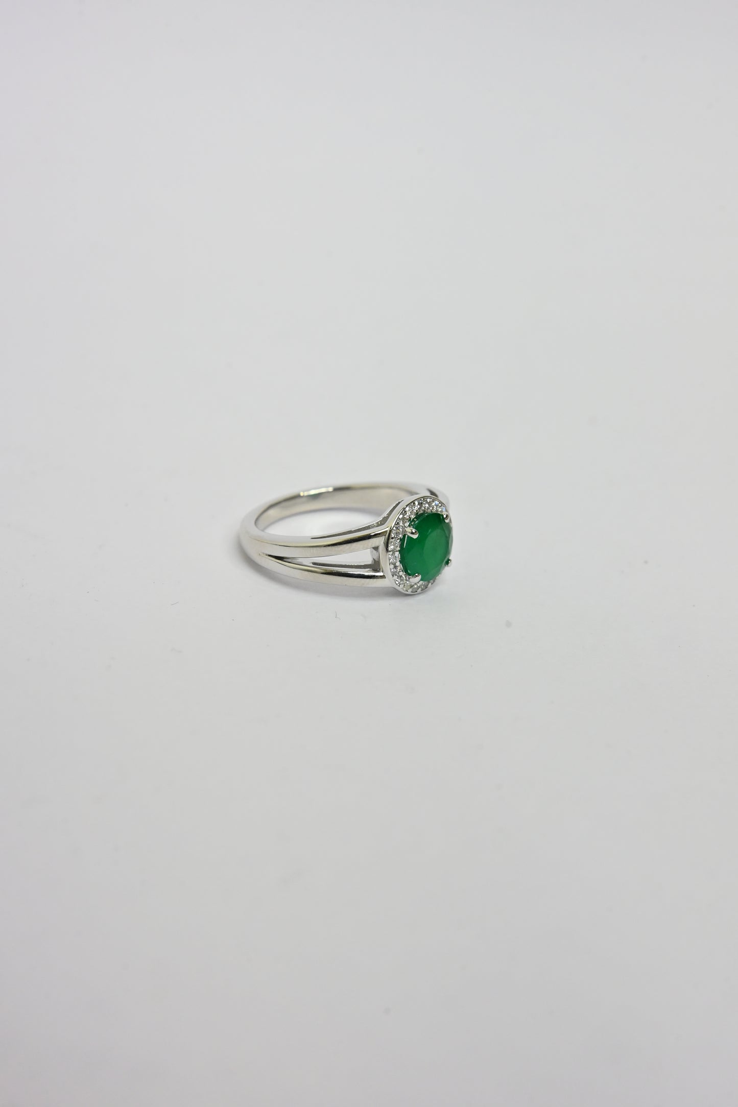 Emerald Crest Ring
