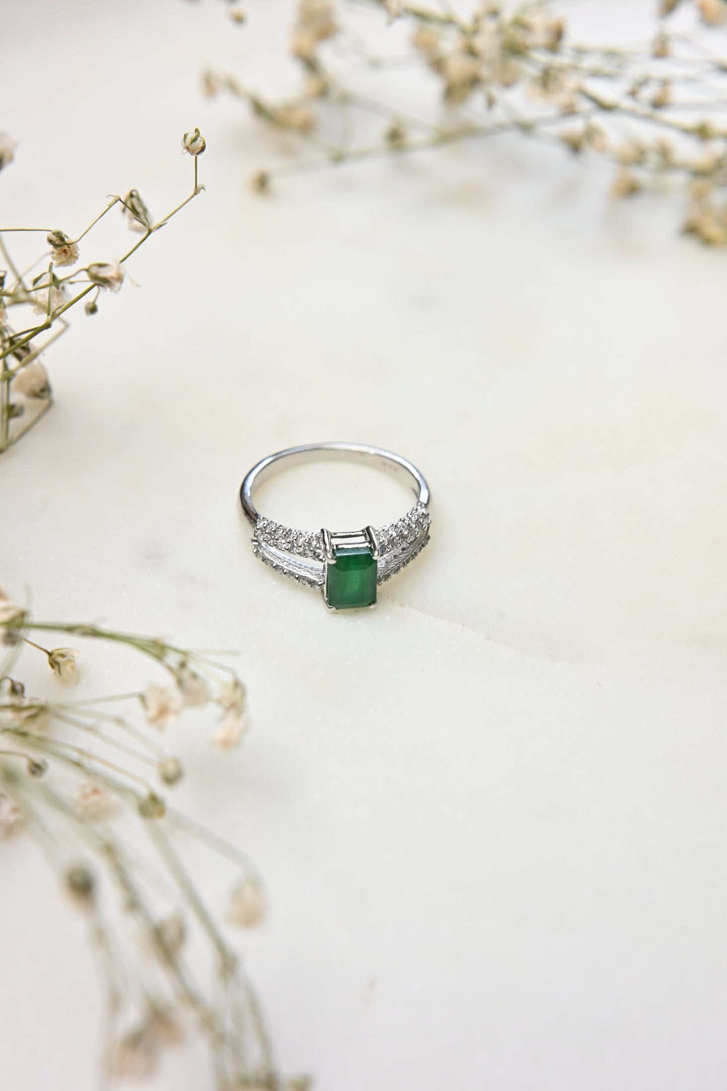 Emerald Split Band Ring