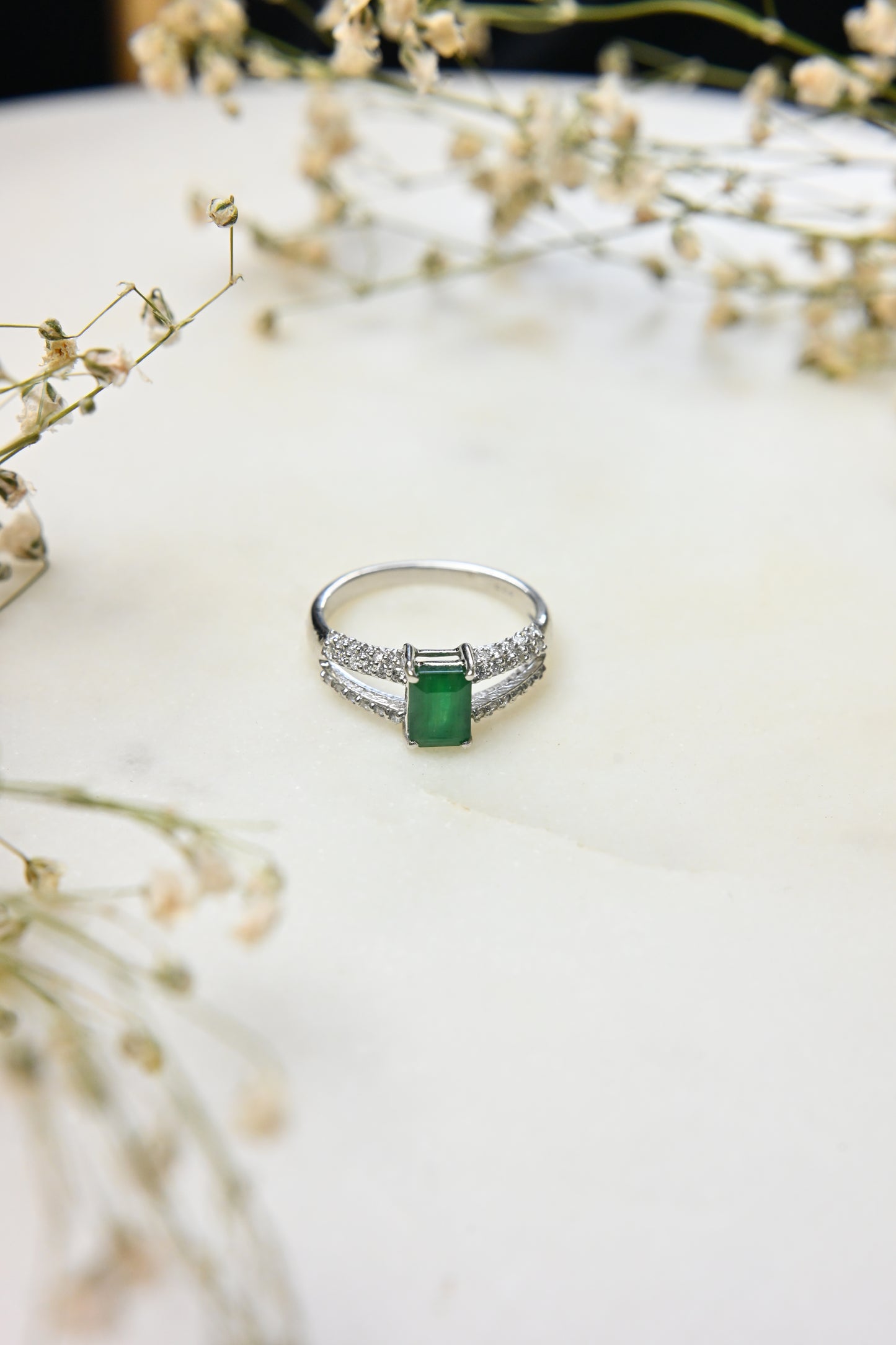 Emerald Split Band Ring