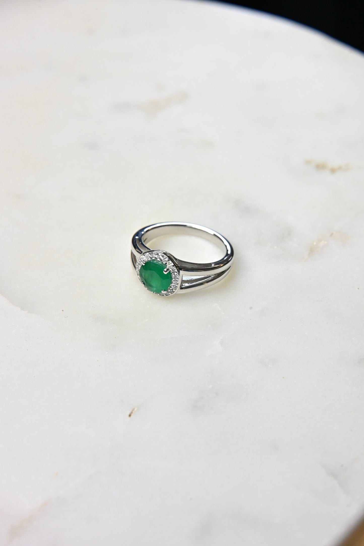 Emerald Crest Ring