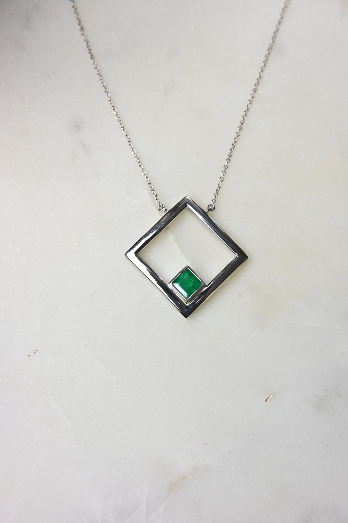 Emerald Frame Necklace