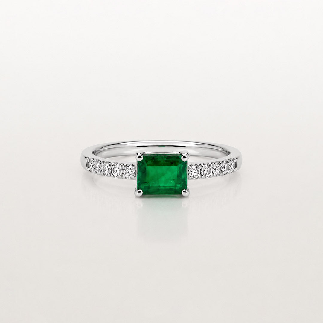 Classic Emerald Ring
