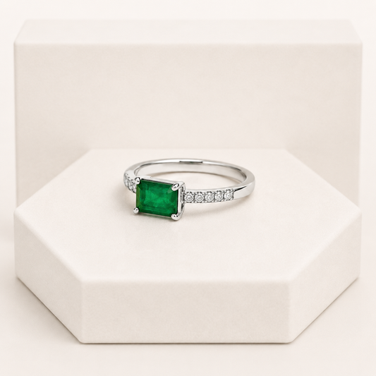 Classic Emerald Ring